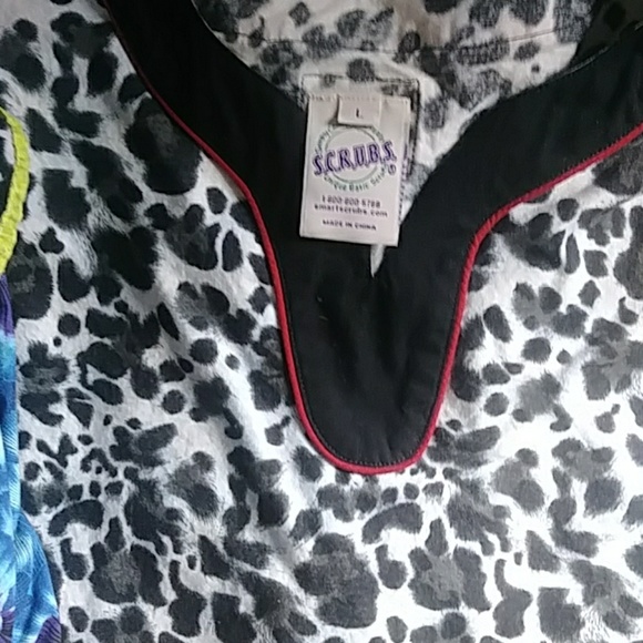 S.C.R.U.B.S tops lot of 3 size large. - Picture 4 of 4